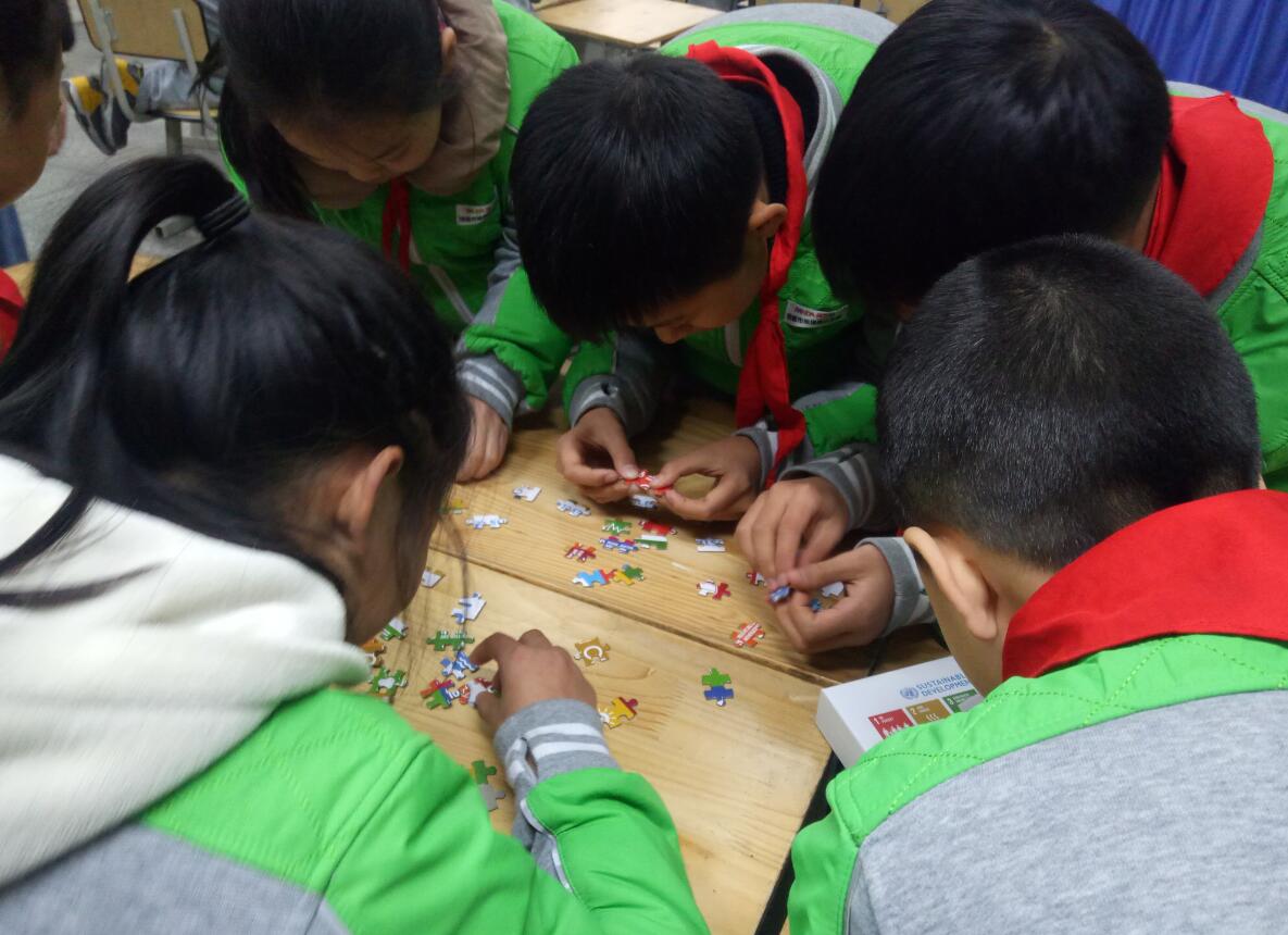 好玩的课堂游戏_手机赛车游戏哪个好玩大型游戏_小学趣味数学课堂游戏