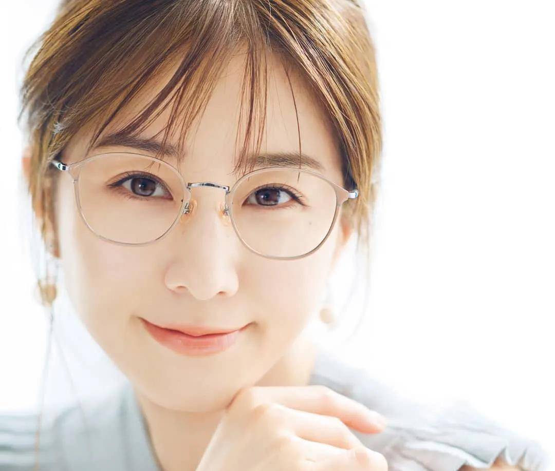 女优漂亮国外在线观看_国外漂亮的女优_国外漂亮女演员