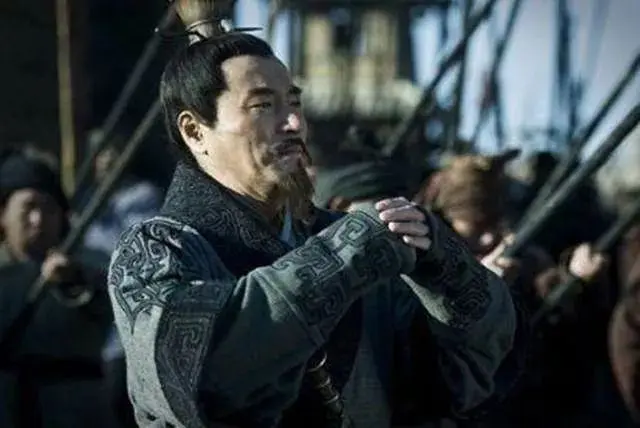 名将三国狂战加点_名将三国狂战顶级装备_名将三国狂战