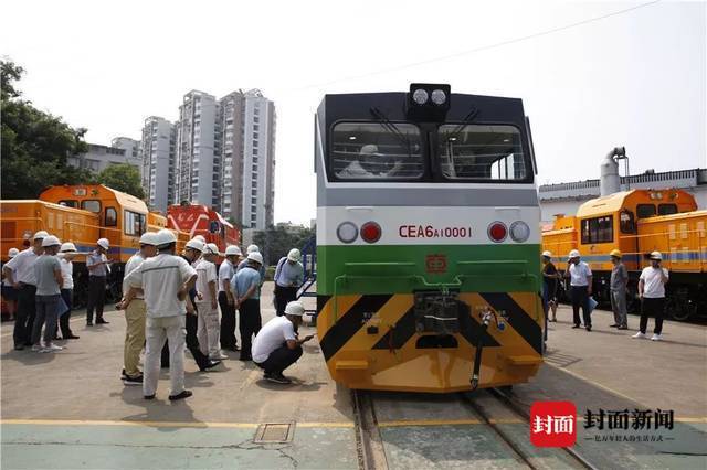 轨道车司机是干嘛的_轨道车是什么车_轨道车
