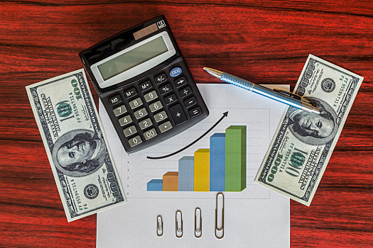 美元6000等于多少人民币_美元60000等于多少人民币_600美元