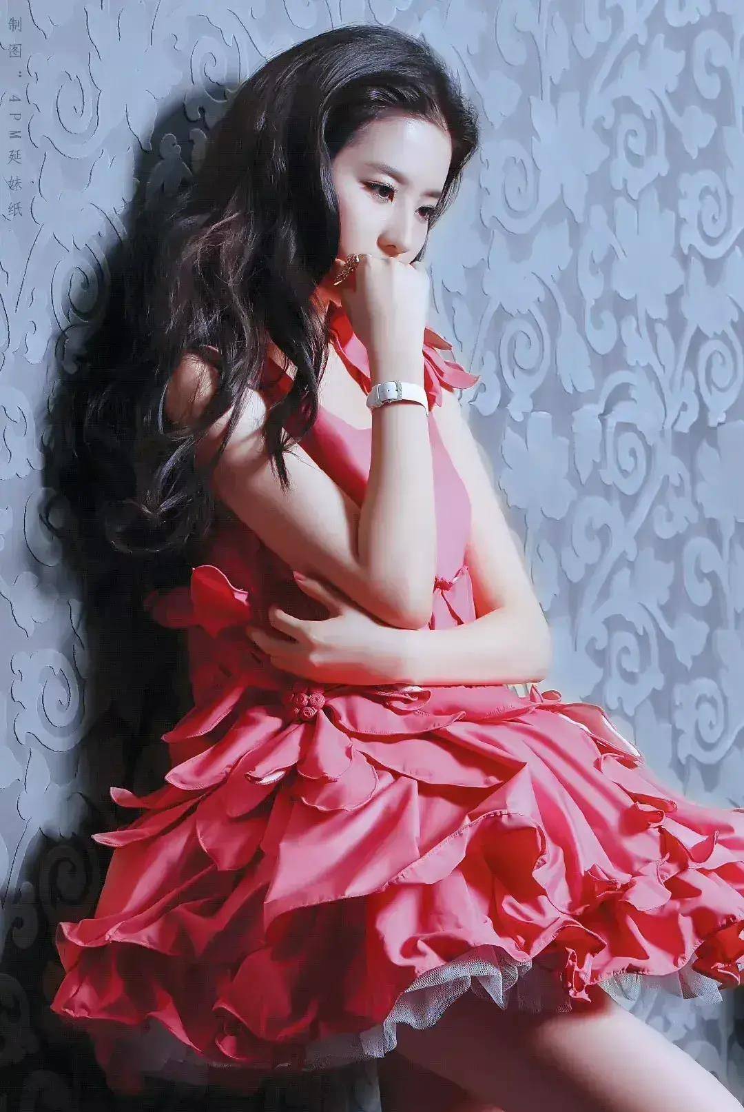 缇娜小品视频_小缇娜_缇娜小熊酒