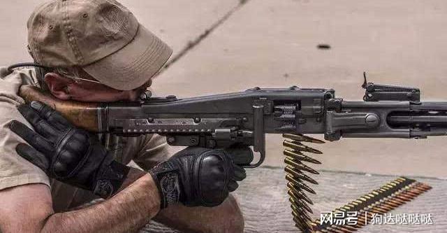 m2重机枪射速_马克沁机枪射速_射速最快的枪