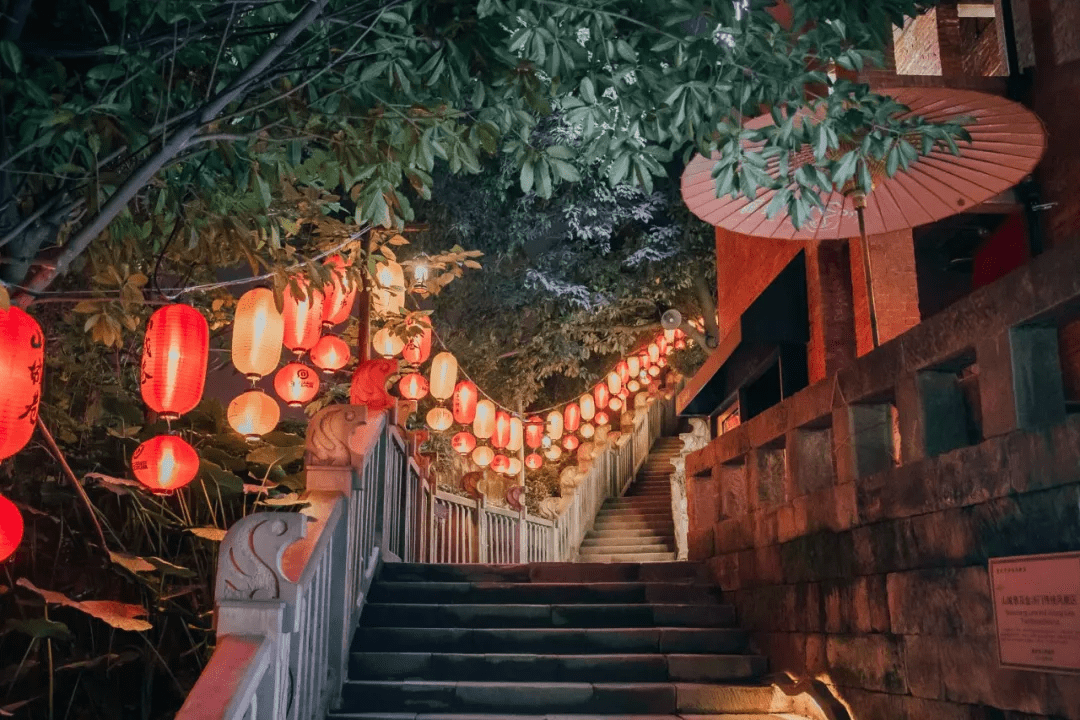 塔南_塔南唯一失败的任务_塔南公园灯光秀