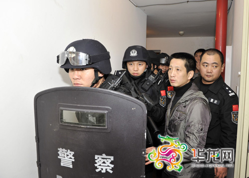 千把刀_刀郎的个人资料简介_刀郎罗刹海市