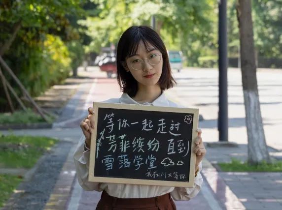 伊鲁卡_伊鲁卡的伤疤怎么来的_伊鲁卡父母是谁
