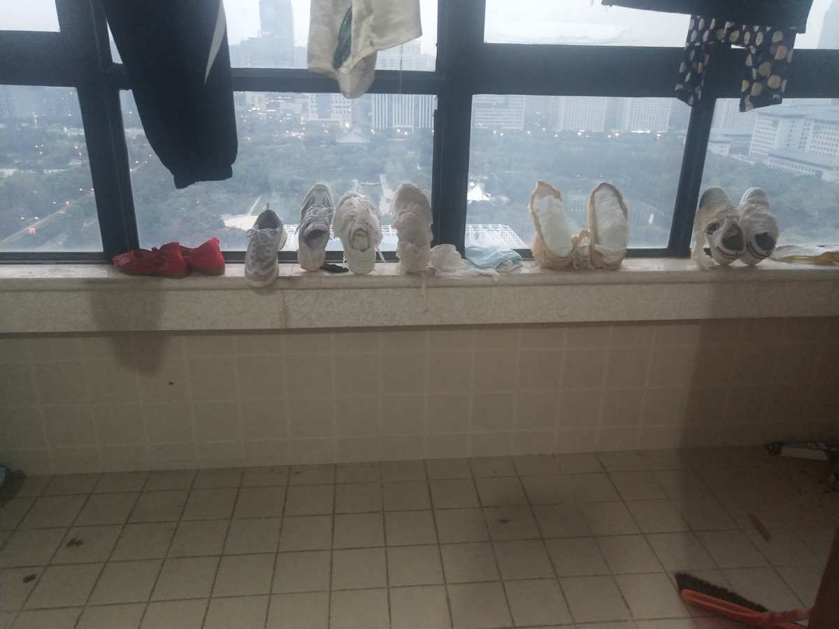 女生宿舍偷窥小游戏_女生宿舍玩游戏_宿舍游戏推荐女生