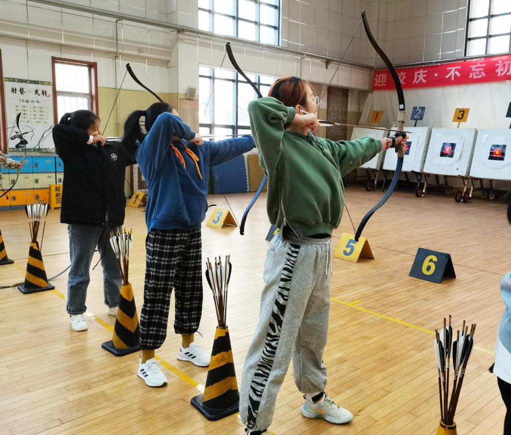 射击游戏在线玩_射人游戏_真人射箭游戏