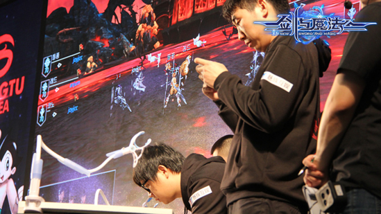 蓝色吧小说狂武战帝_武腾蓝_蓝武