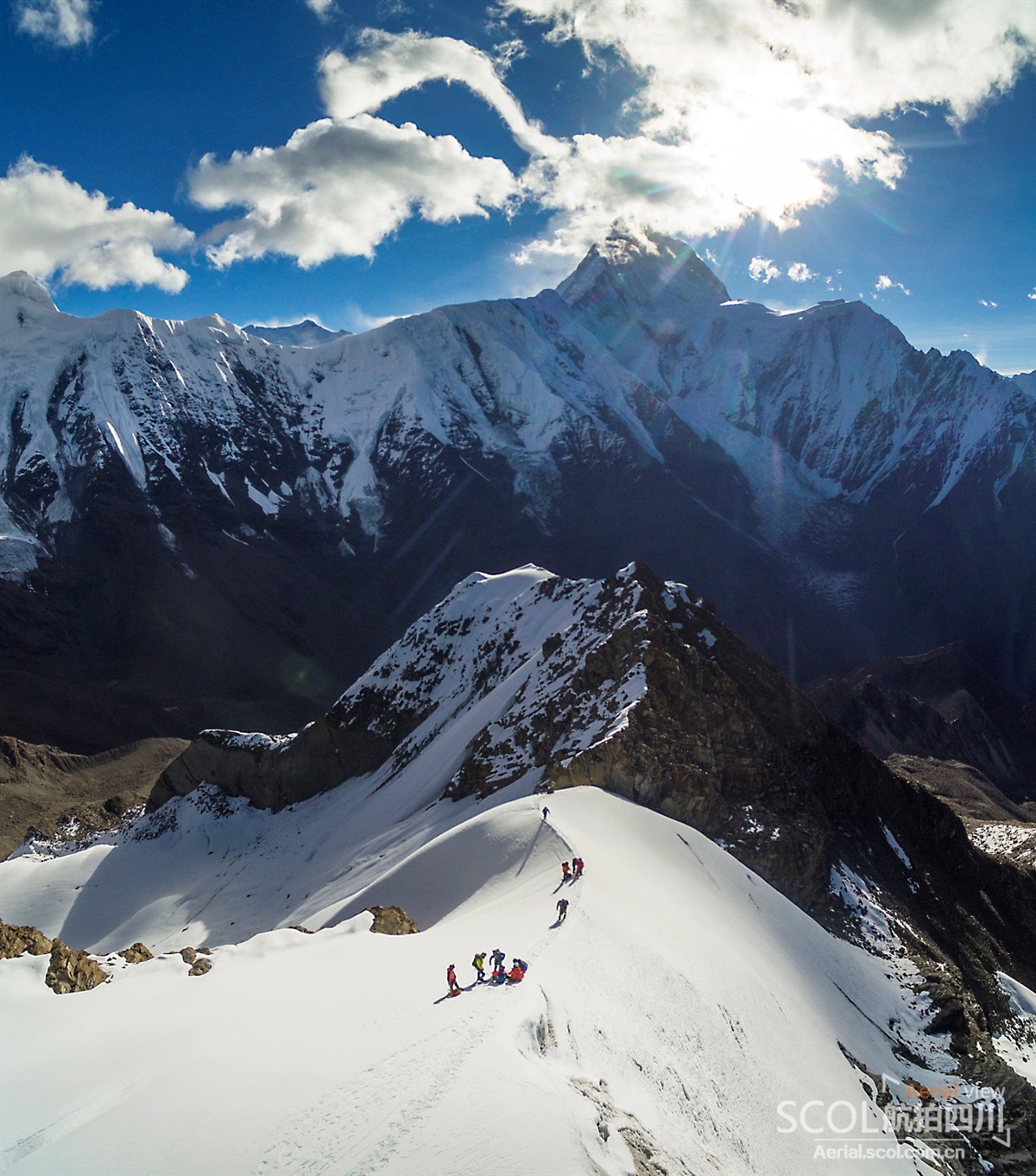 走雪山_雪山走了几天_雪山走地鸡