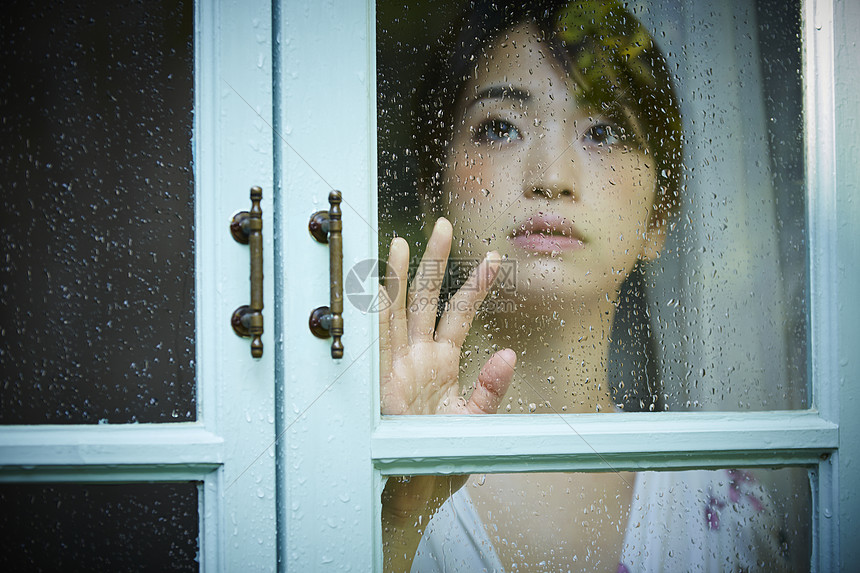 下雨天是真的不想上班_下雨天是哪一年的歌_我叫mt 又是下雨天