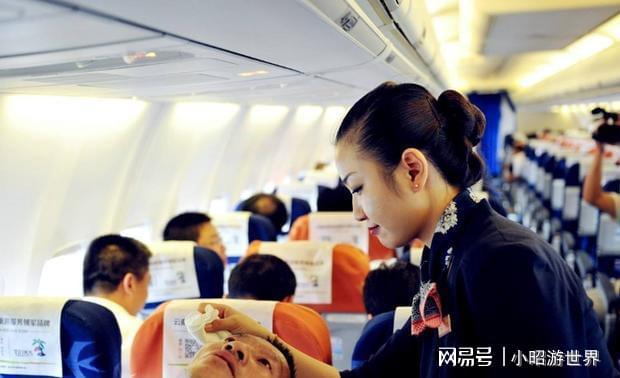 整蛊性感空姐_空姐style_性感空姐整蛊美女