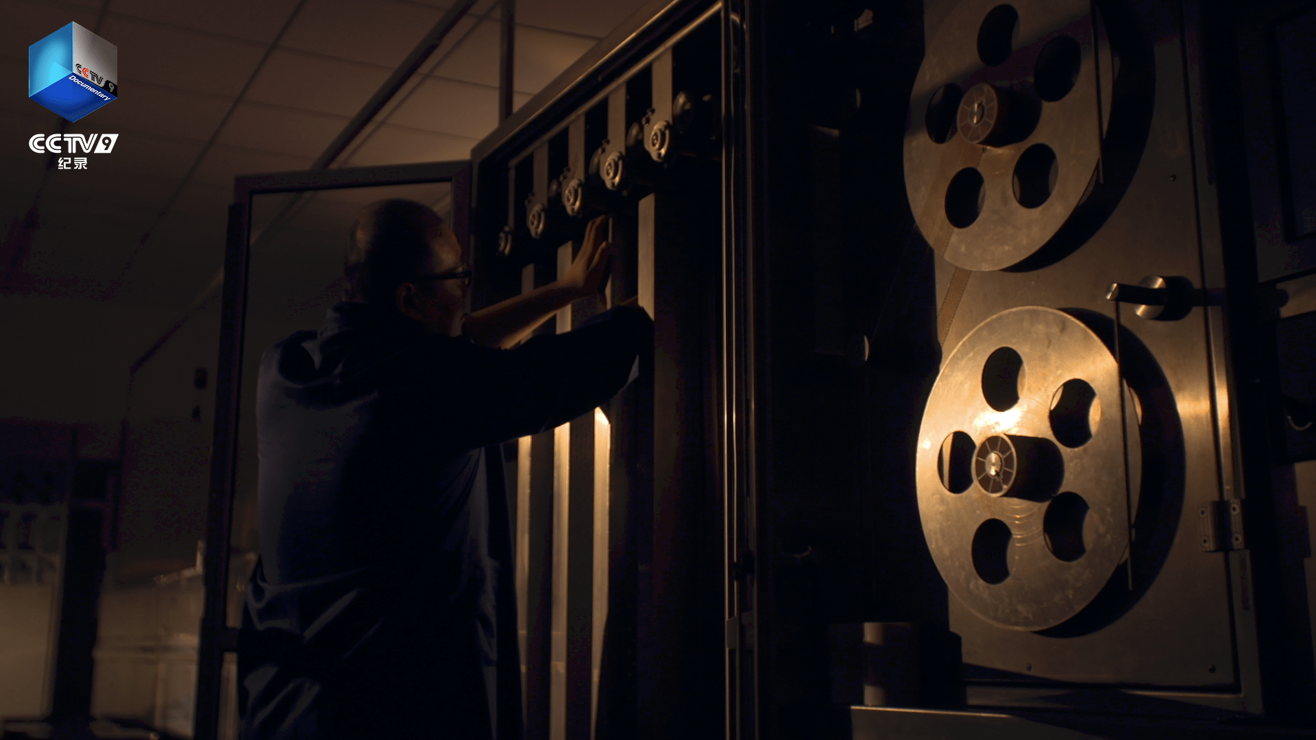 七色影视rmvb_七色影视_亚纱美七色影视