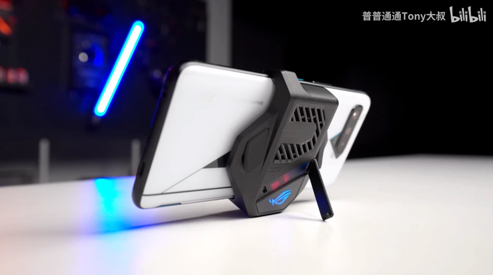 手机游戏破解游戏盒_POD游戏手机_手机游戏破解版平台