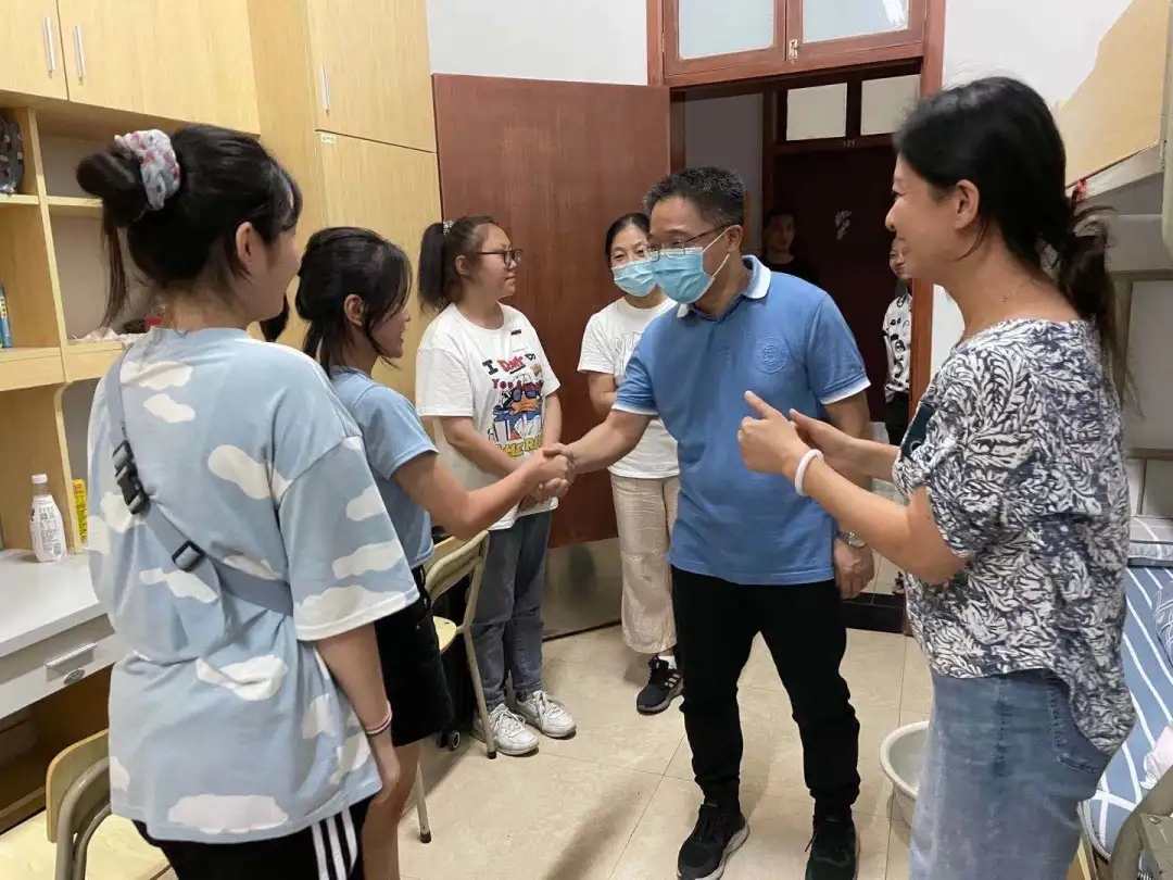 再见少年_再见少年拉满弓_再见少年拉满弓原文全诗