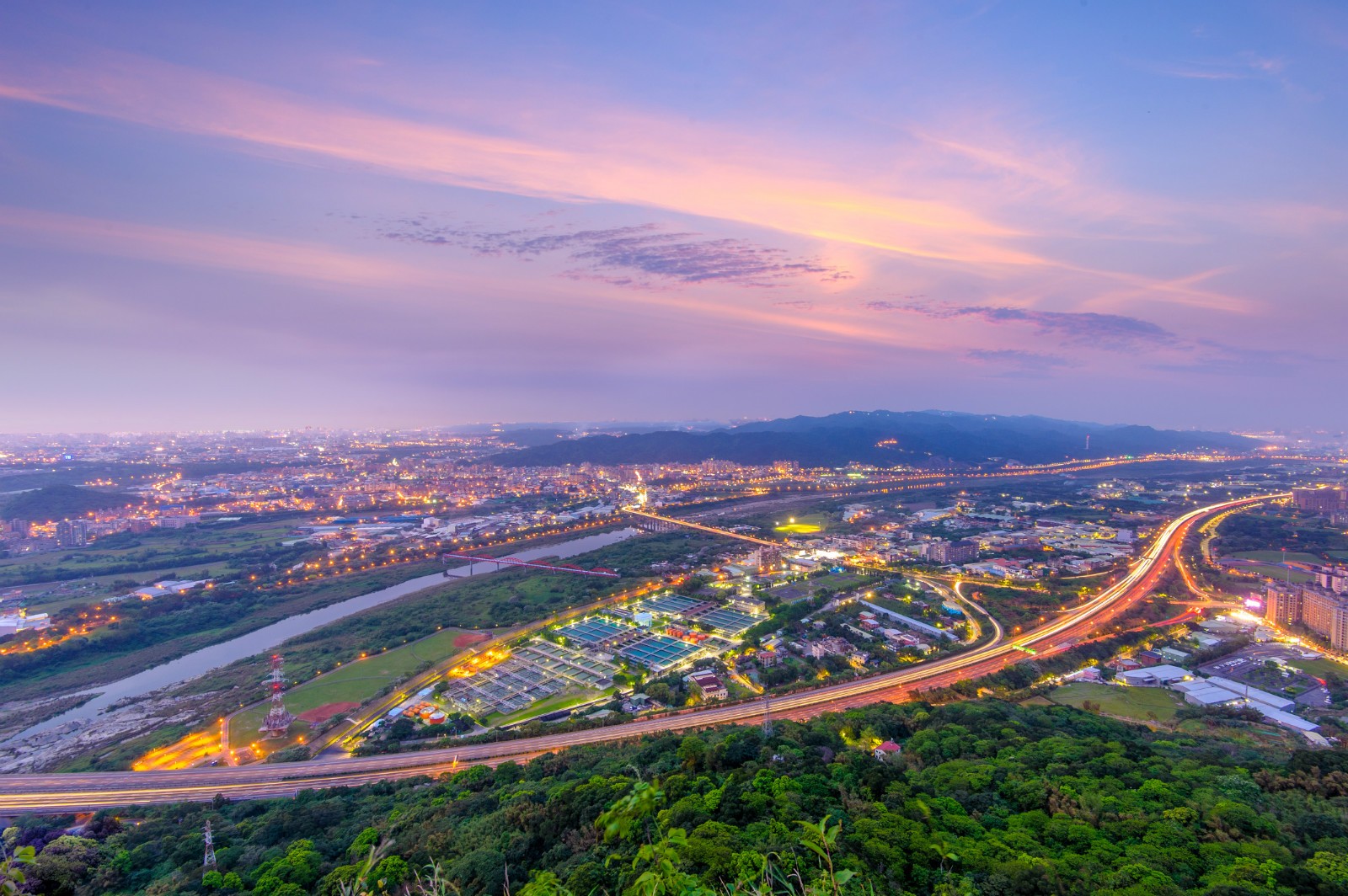 经营城市的手机游戏_城市经营手机游戏_好玩的城市经营手游