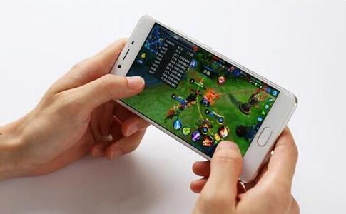 4G手机玩游戏卡顿_手机4g打游戏卡_4g玩游戏很卡