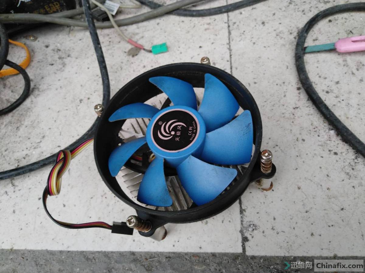电脑手机玩游戏发烫正常吗-电脑手机玩游戏发烫？技术工程师教你