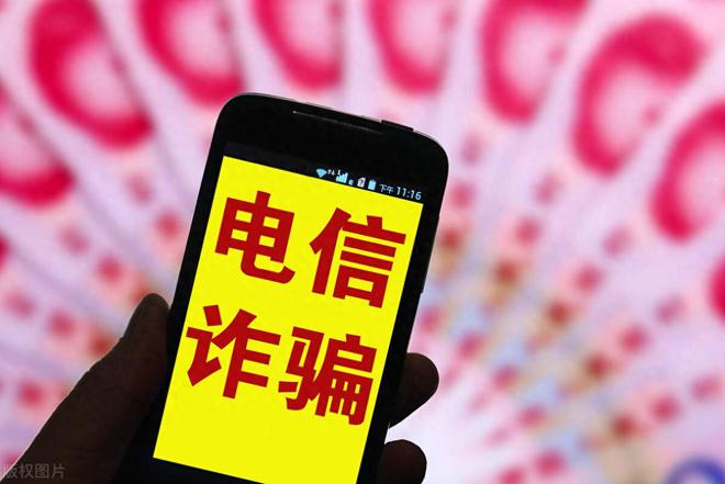 宝宝玩手机的说说_小孩子玩手机游戏的说说_宝宝在手机上玩游戏的说说