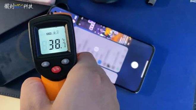 游戏手机温控排行_玩游戏温控好的手机_各手机玩游戏温度排行对比