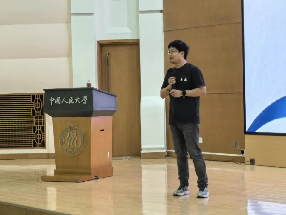 马伯庸简介_马伯庸个人经历_长安荔枝简介马伯庸