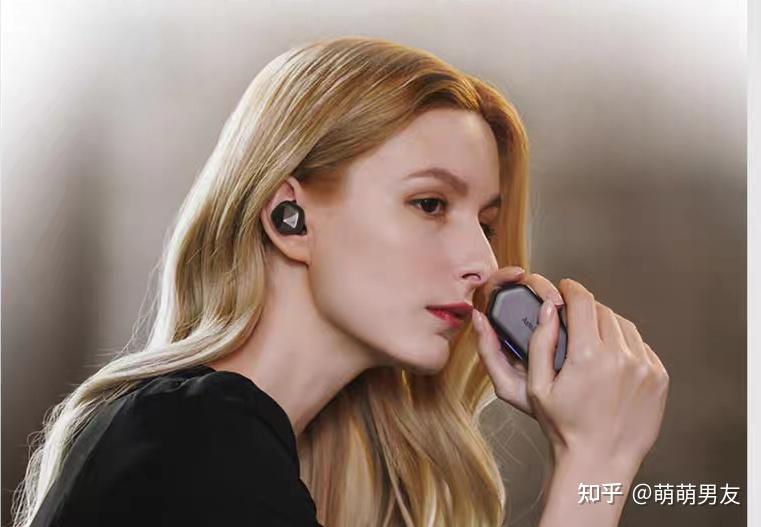 耳机左右声音不一样大怎么调_耳机音量左右调节_调整耳机左右声道