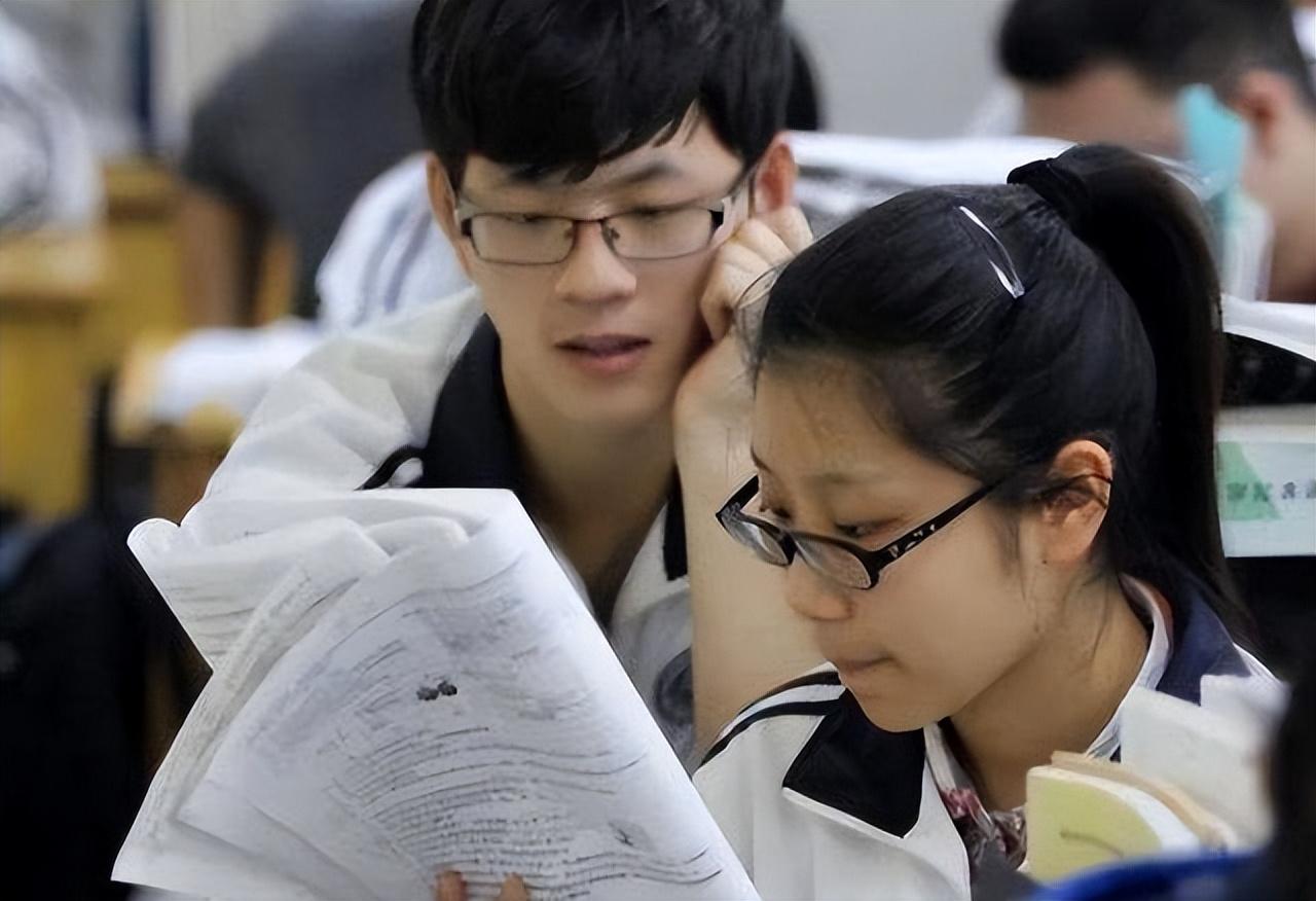 2022年高中暑假_放暑假时间2021高中_高中放假时间暑假2023