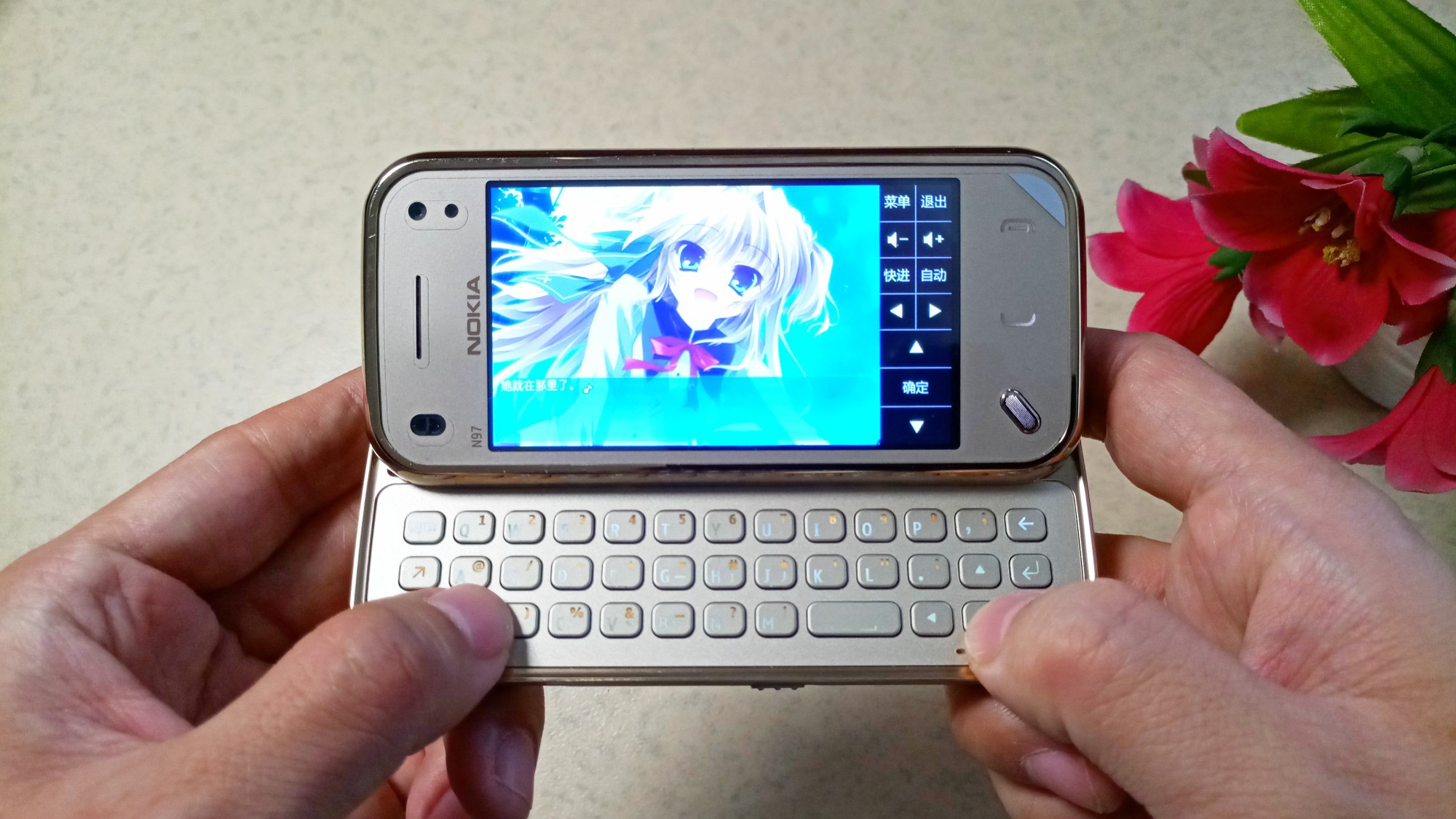 打游戏的时候手机老卡屏_手机玩游戏屏幕卡住了怎么办_老屏卡打时候手机游戏黑屏