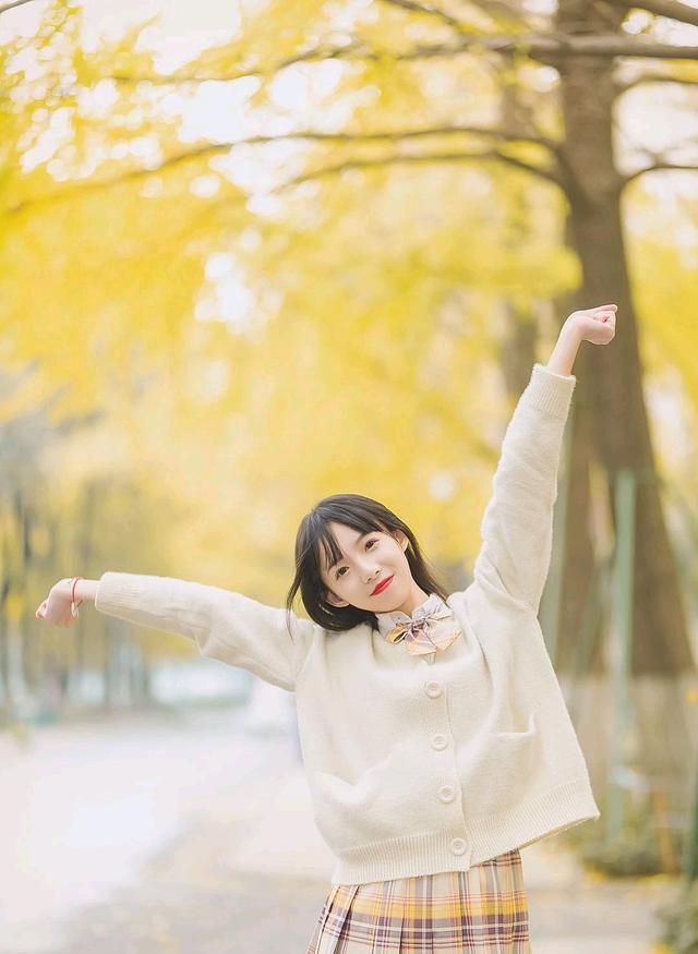 分散对齐_分散对齐中间空很大怎么解决_分散对齐是什么意思