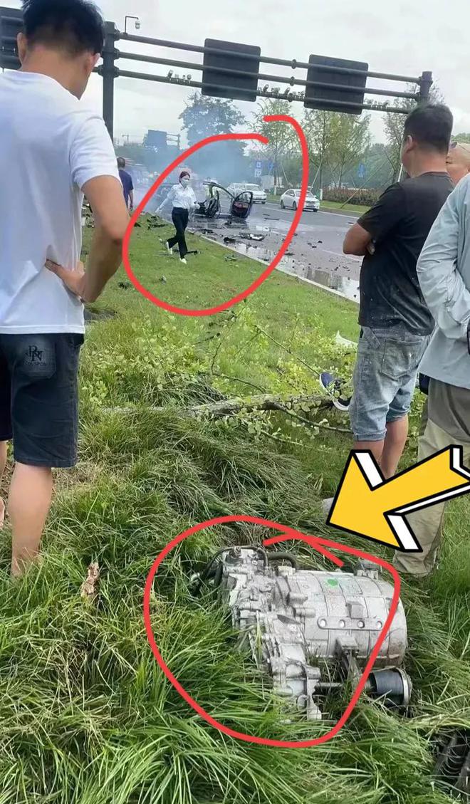 车祸视频游戏版的_好玩的车祸游戏_发生车祸手机版游戏