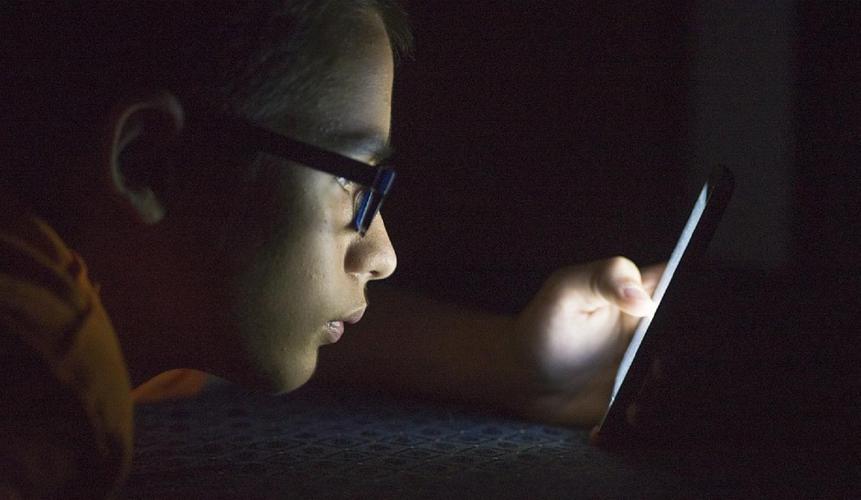 小孩玩手机游戏可以打游戏吗_2岁小孩可以玩手机游戏吗_小孩玩手机游戏可以玩什么