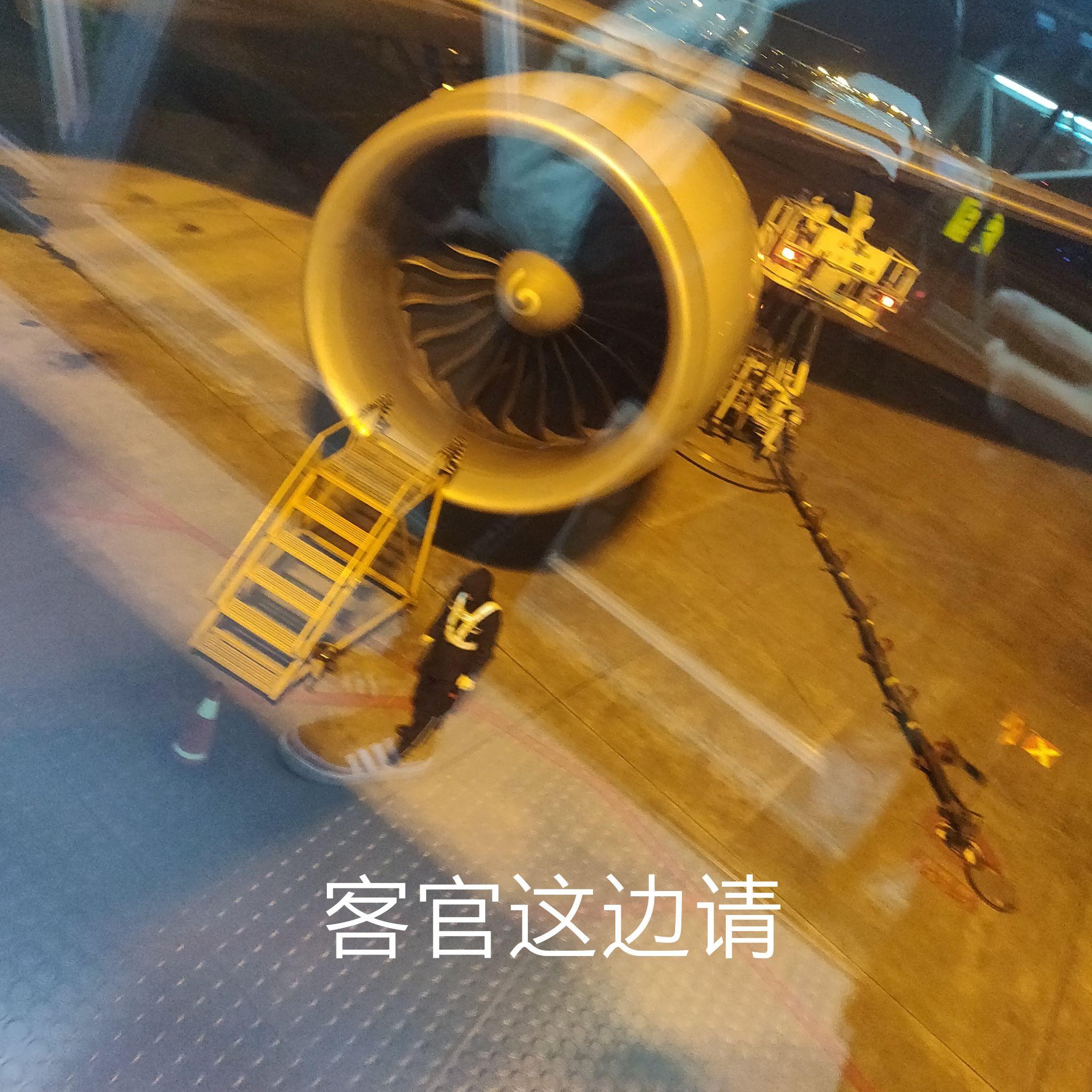 飞机上手机可玩游戏吗知乎_手机可以玩的飞机游戏_飞机可以玩手机游戏吗