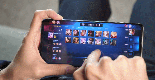 低配吃鸡能联机的游戏手机_低配联机吃鸡手游_可以联机的吃鸡小游戏