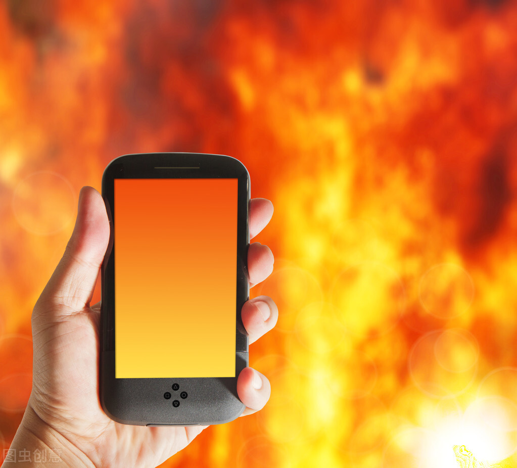 打游戏手机热了怎么办呢_热玩游戏手机排行榜_手机热打游戏卡怎么办