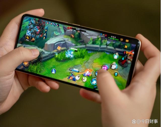 折叠手机游戏分辨率不对_vivo游戏手机折叠_折叠手机游戏推荐