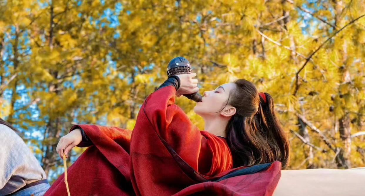 白鹿玩游戏_白鹿手机游戏_白鹿喜欢玩什么游戏