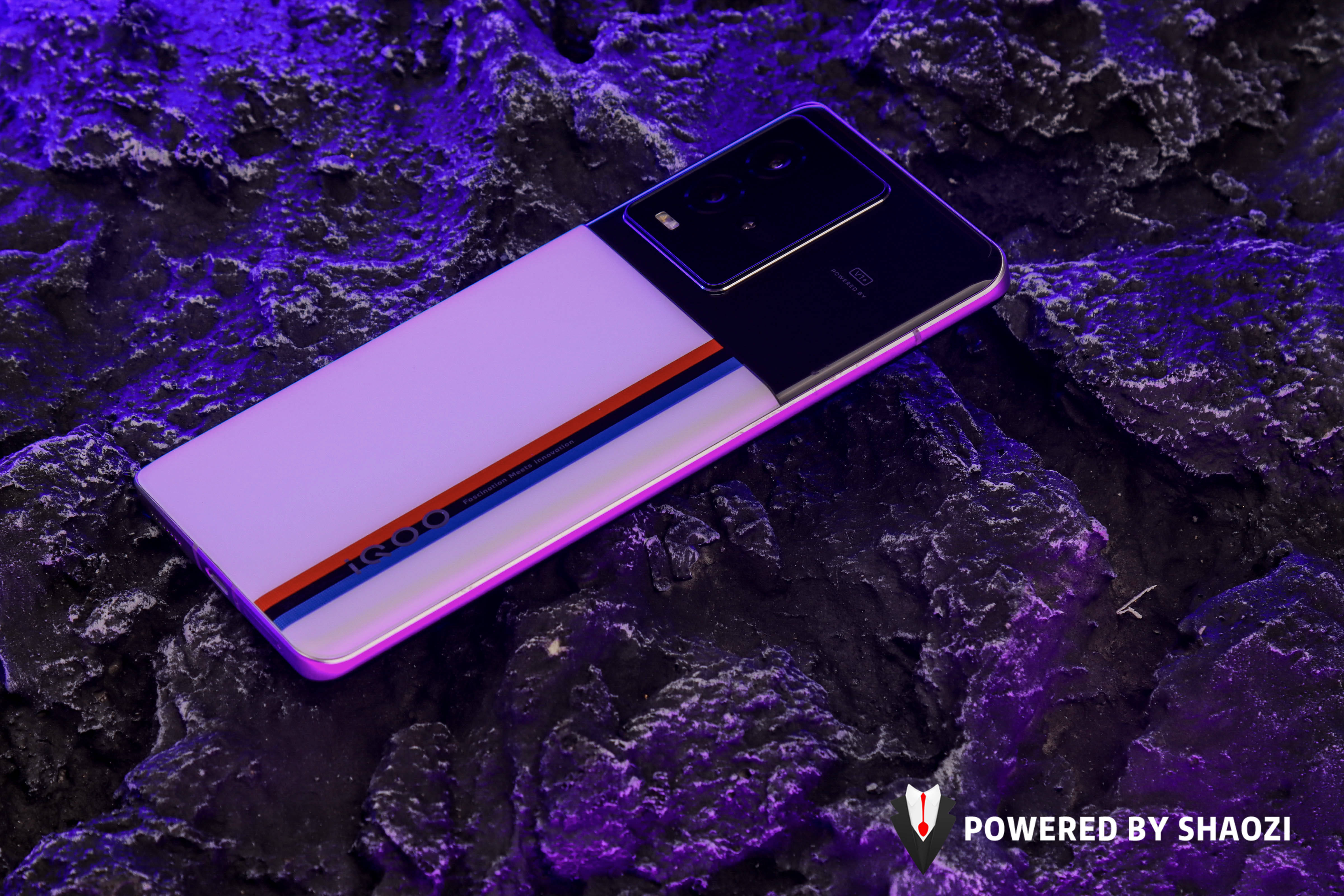 iqoo是高端游戏手机吗_高端游戏手机推荐_iq手机哪款打游戏好