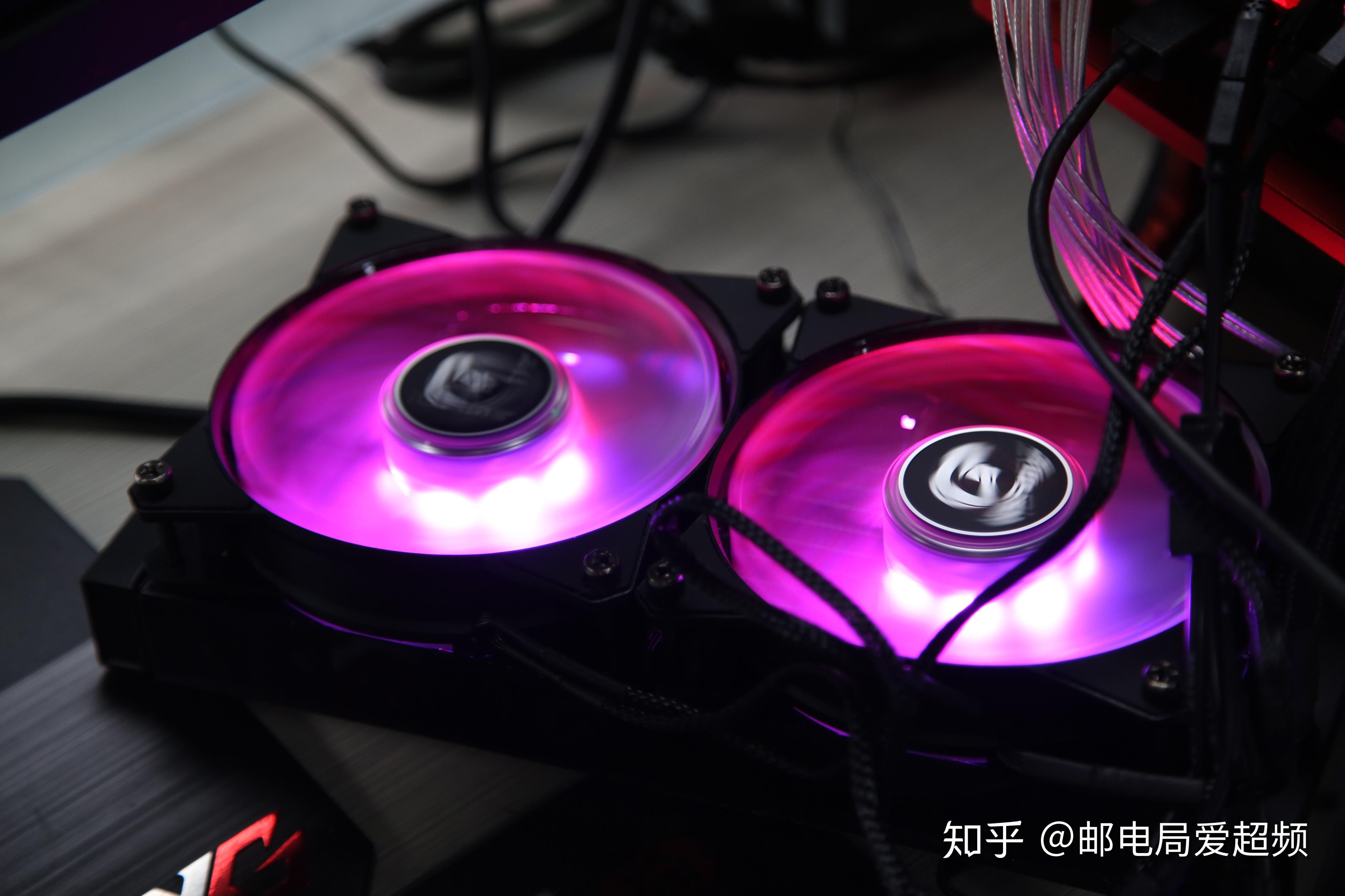 显卡温度正常风扇狂转_显卡温度多少正常_显卡温度正常是多少