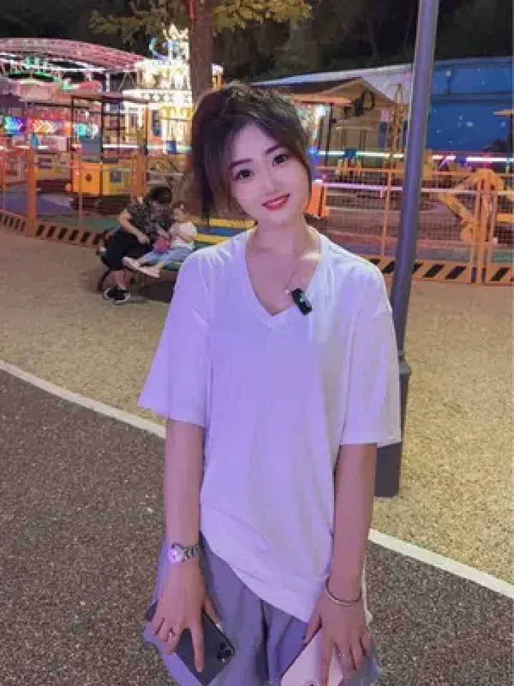 拓芙：自由灵魂的翱翔，无尽遐想与情感涟漪的源泉